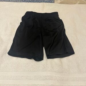 Cat & Jack boys black shorts size 4/5 elastic waistband with drawstring